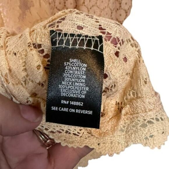 Torrid Lace Long Sleeve Top High Neck Button Back Collar Size1(14/16) Brand New - Picture 10 of 10